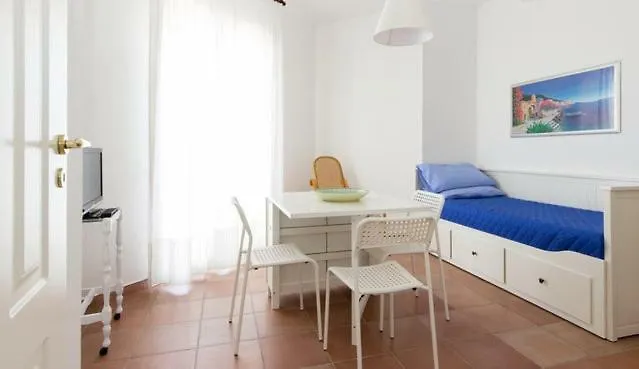 Casa Arenella 度假居 *